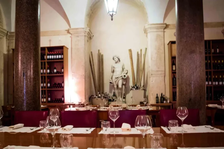 Gourmet Dinner with Wine Pairing in Rome