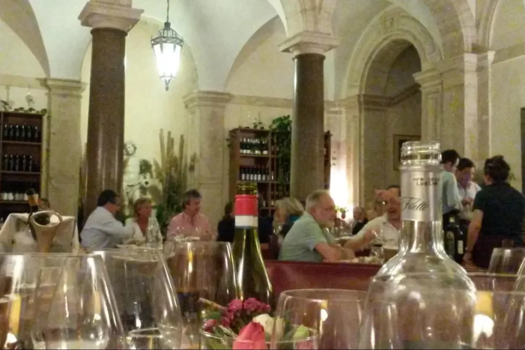 Gourmet Dinner with Wine Pairing in Rome