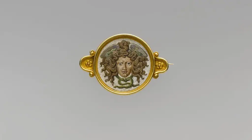 Italian brooch showing fine jewelry craftsmanship